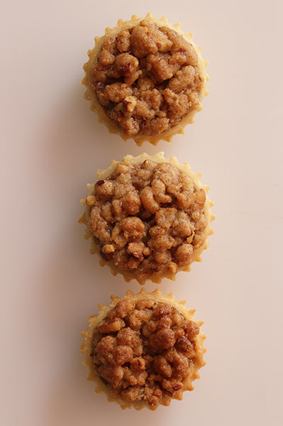 Drunken Apple Crumble Bites